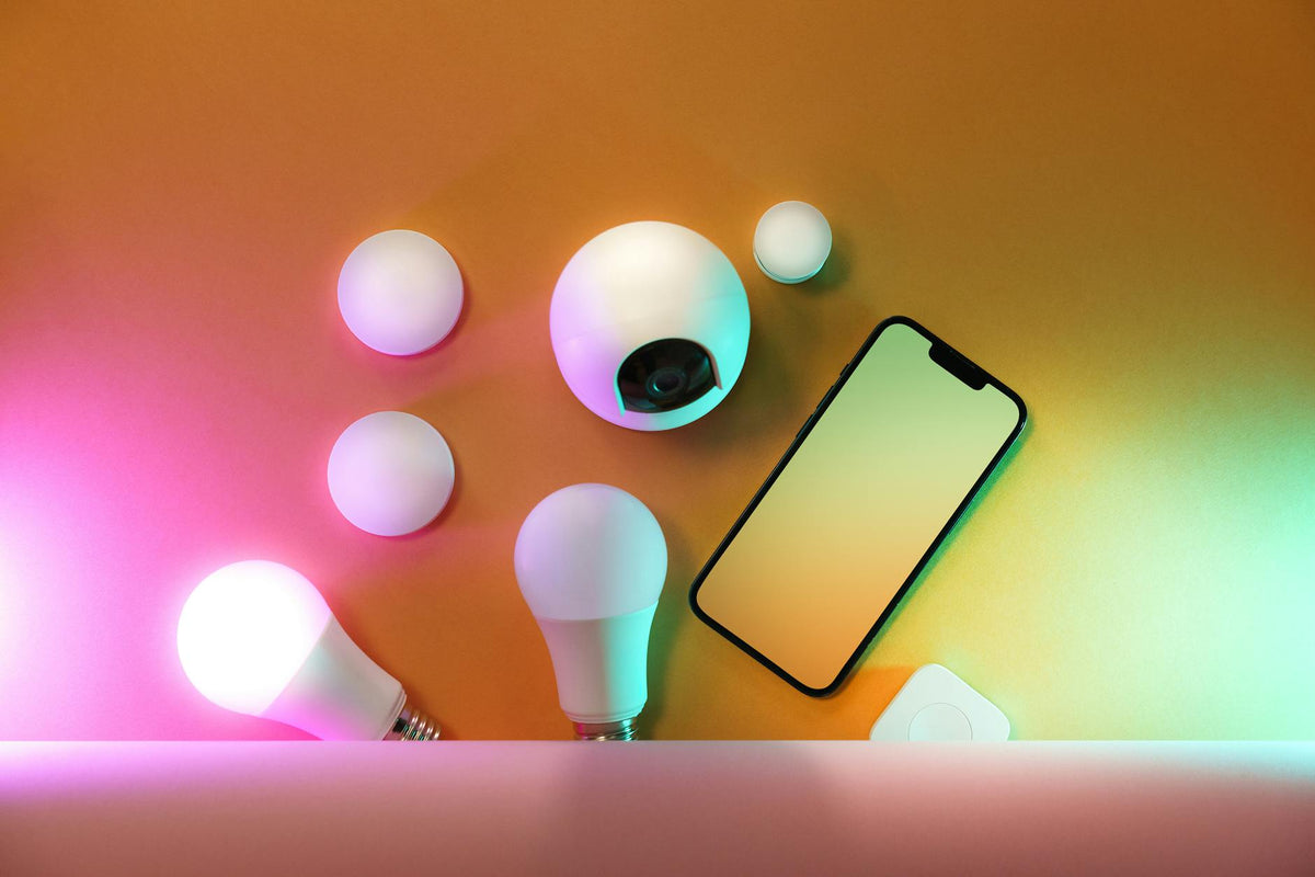 Smartphone managing smart-home energy